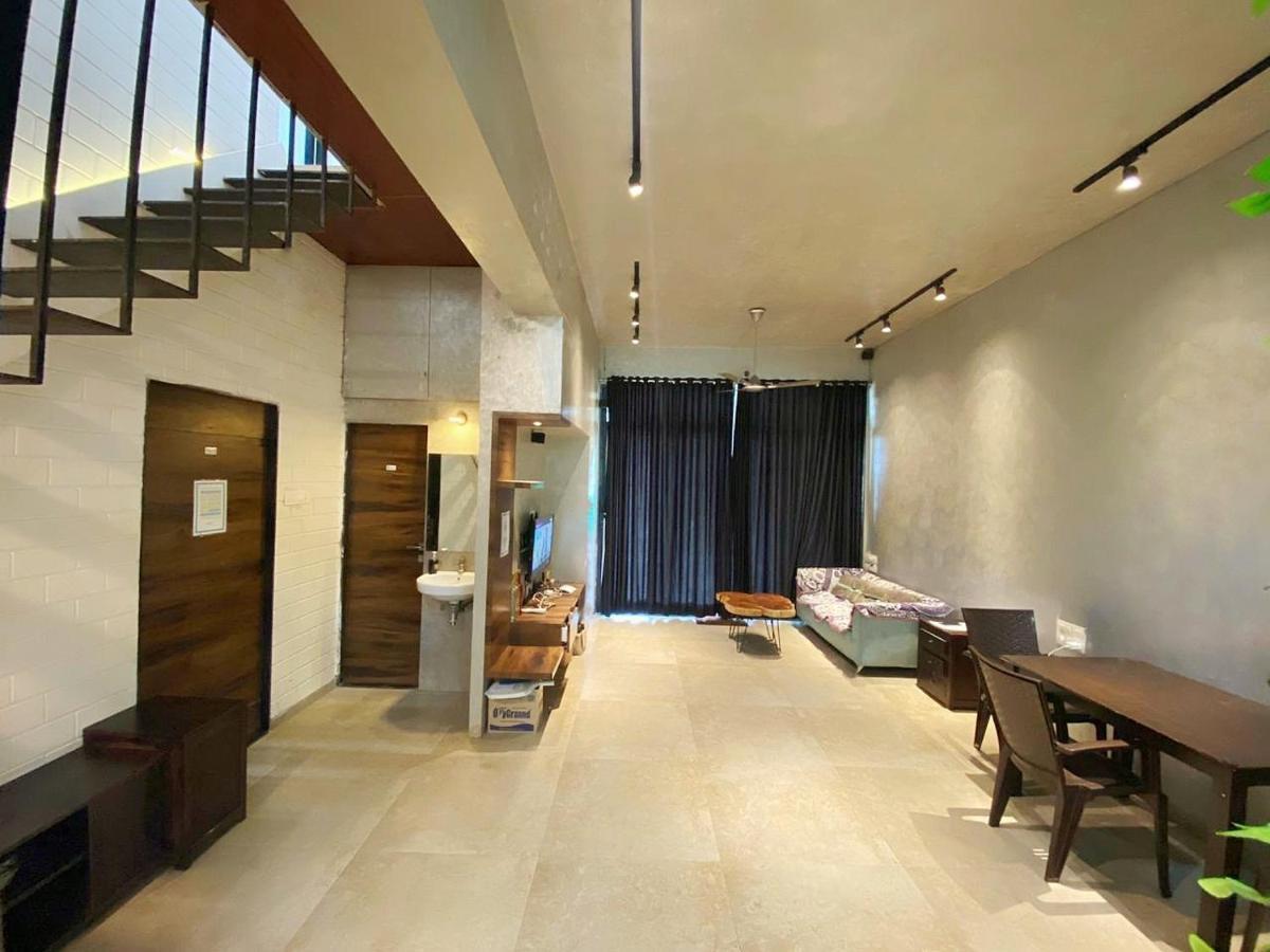 Cozy Stays - Tranquil Times Lonavala Esterno foto