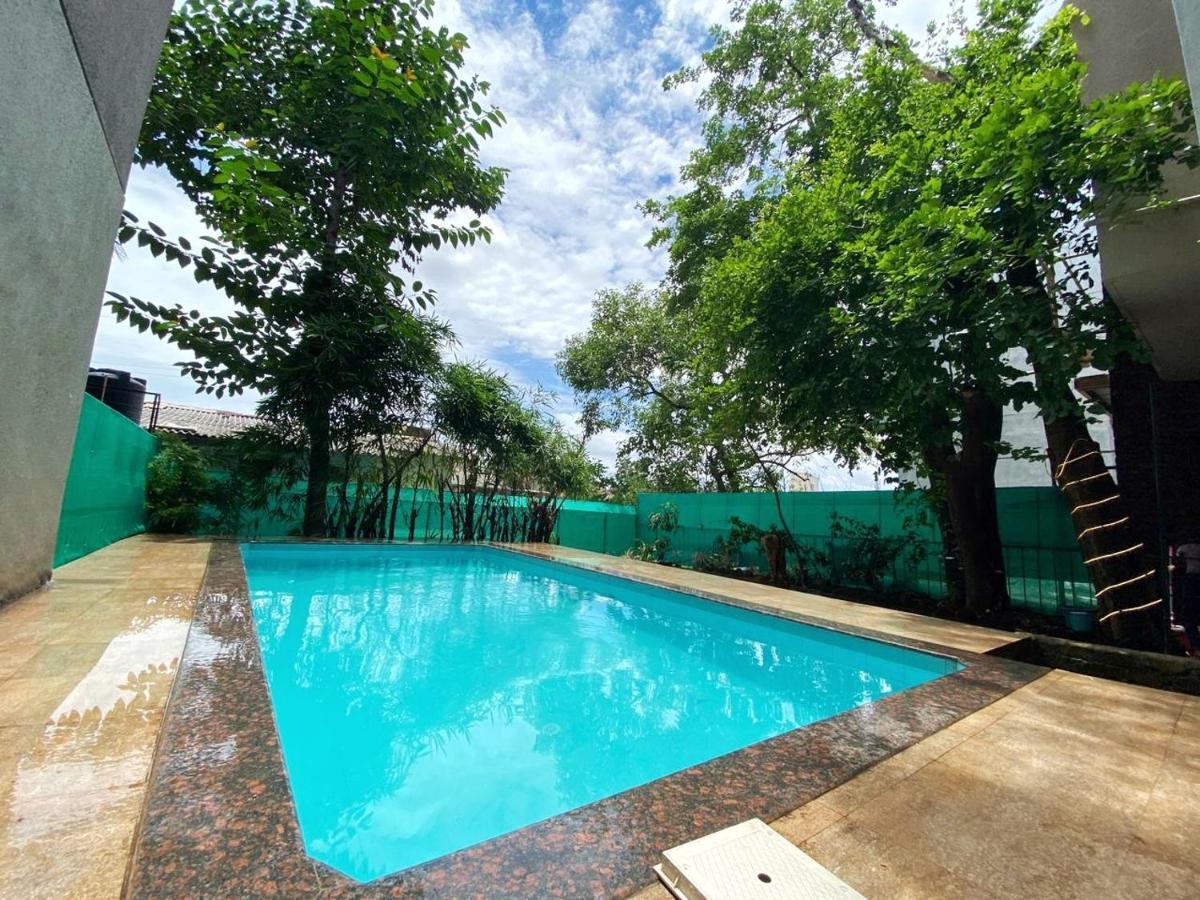 Cozy Stays - Tranquil Times Lonavala Esterno foto