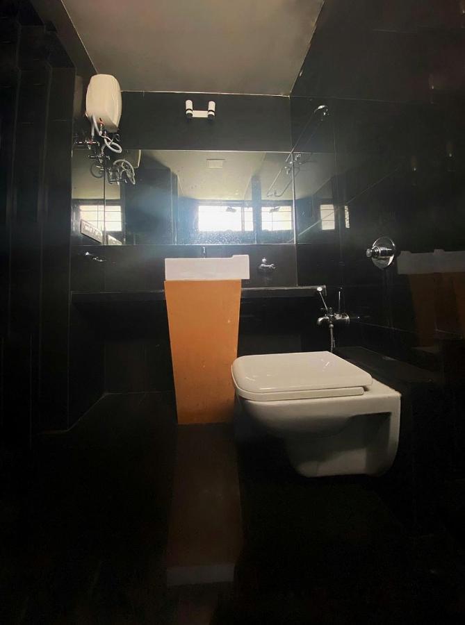Cozy Stays - Tranquil Times Lonavala Esterno foto
